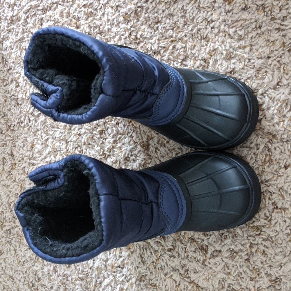 Kids Boot - Picture 2 of 4